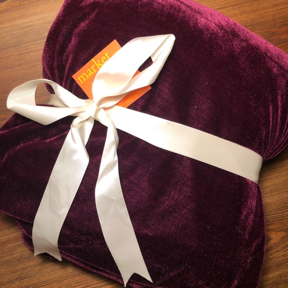 Multi-Purple Velvet Toss Blanket - Picture 2 of 10